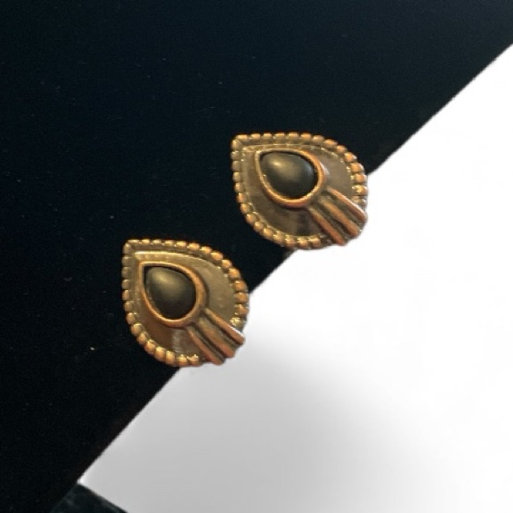 Vtg Copper Teardrop Earrings w/ Matte Black Resin Cabochon / 90s Artisan Clip-On